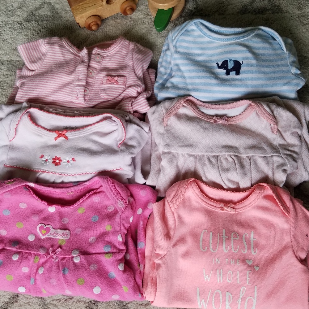 LOT of 6 baby girls sleeper gowns Size OS, 0-3